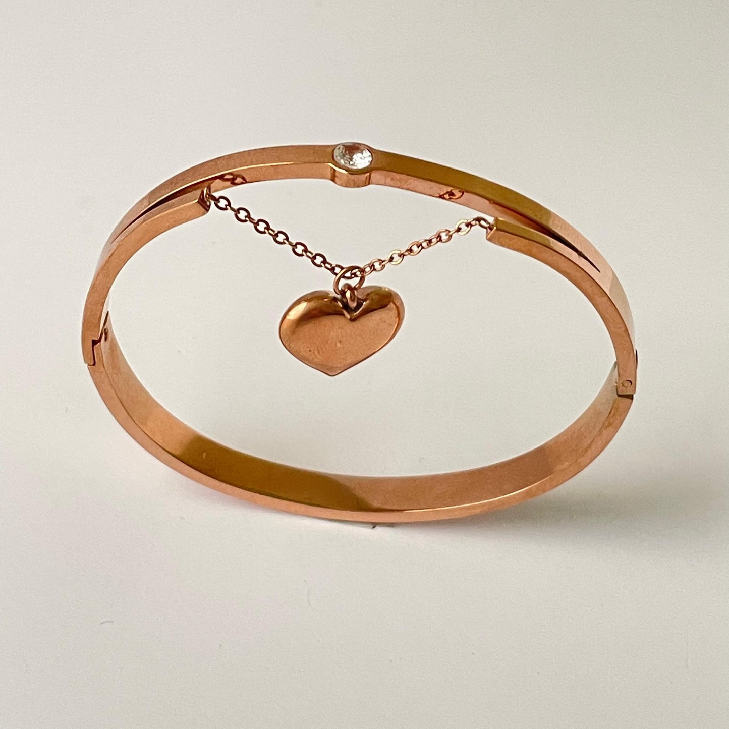 Unique Rose Gold Beautiful Heart Bracelet - Anti-Tarnish