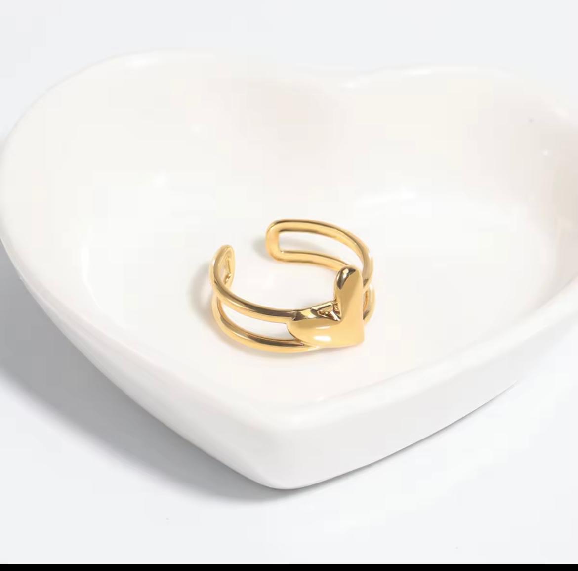 Minimal Heart Ring - 22K Gold Plated