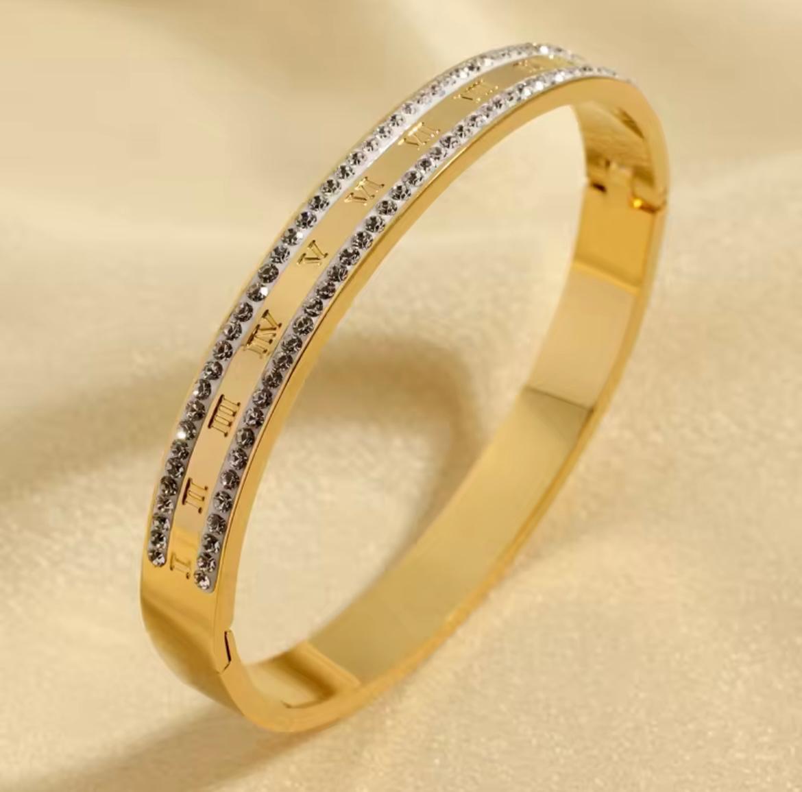Classy Roman Bracelet - 22K Gold Plated