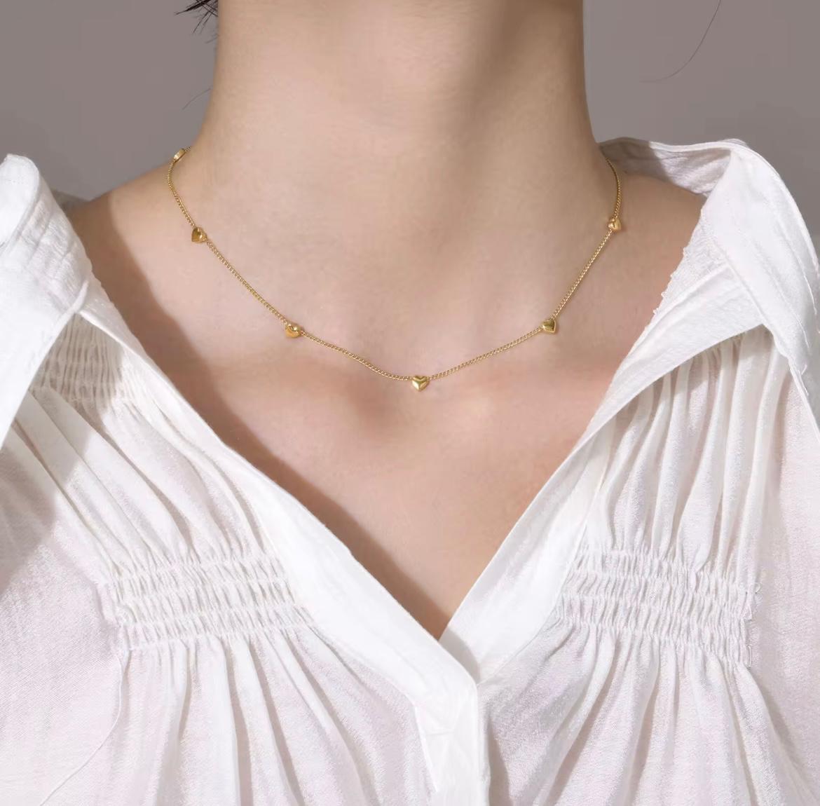 Minimal Elegant Heart Pendent - 22K Gold Plated