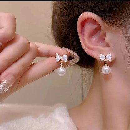 Minimal Bow Pearl Korean Earing