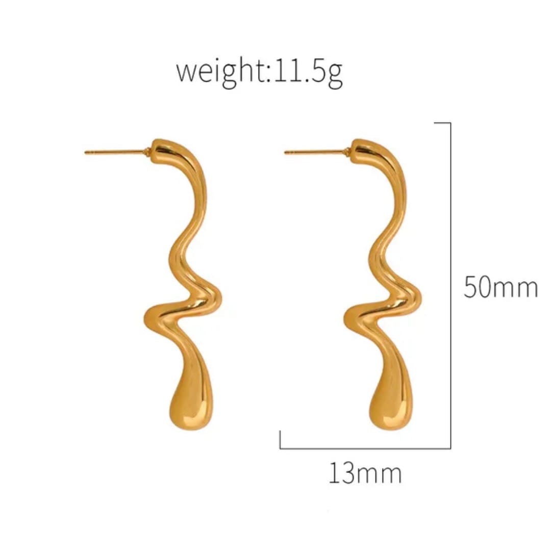 Classic Curved Wave Gold Earrings - 18K Gold Plated