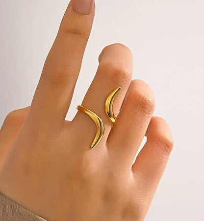 Serpentine Line Ripple Ring 18K Gold Plated - Adjustable