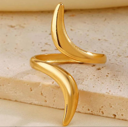 Serpentine Line Ripple Ring 18K Gold Plated - Adjustable