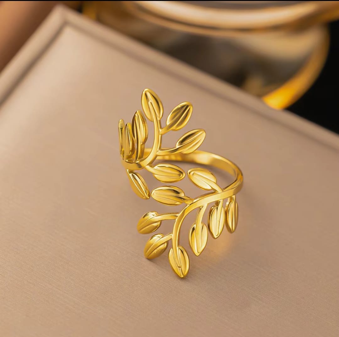 Exaggerated Leaf Ring 18k Gold Plated - Adjustable