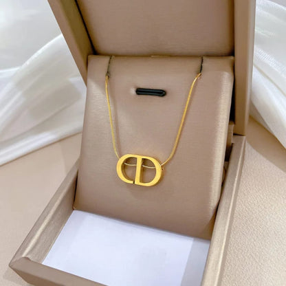 Chunky CD Dupe Pendent Necklace - 18K Gold Plated