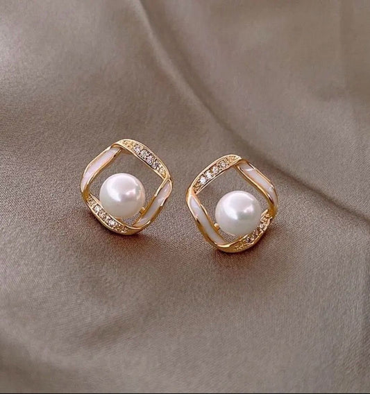 Elegant White Pearl Korean Earring