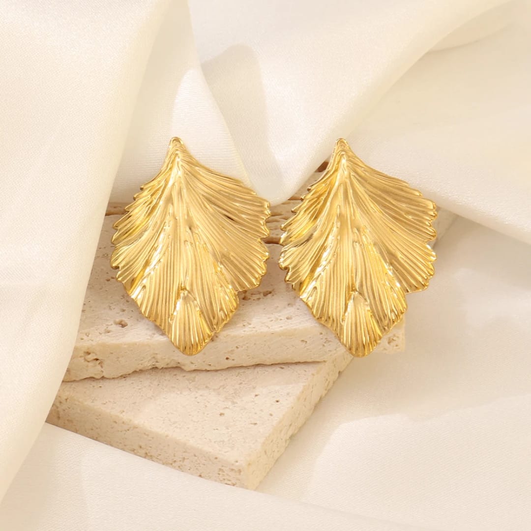 Leaf Stud Earring - 22K Gold Plated