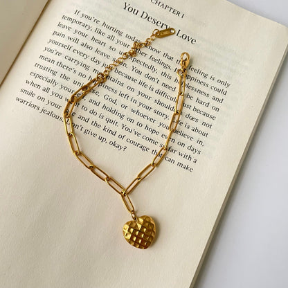 Elegant Dotted Heart Bracelet - 22K Gold Plated