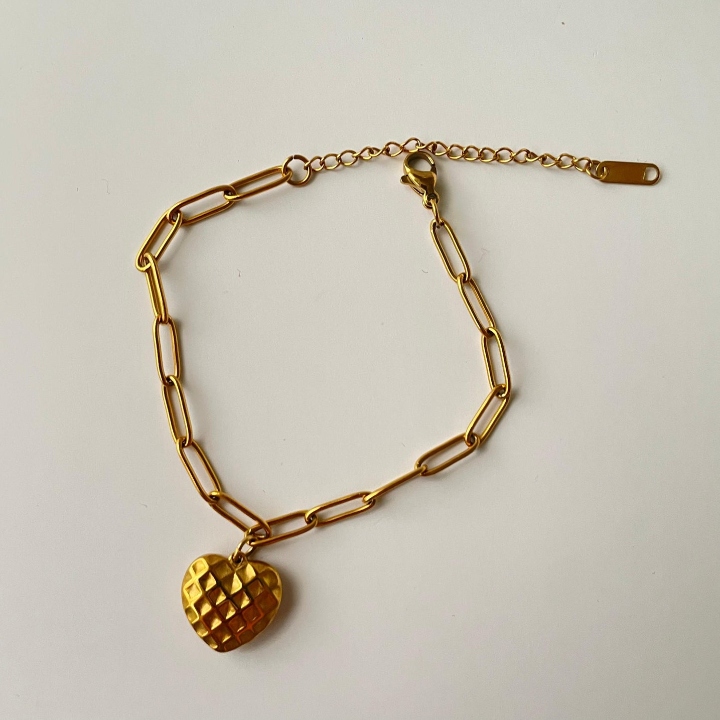 Elegant Dotted Heart Bracelet - 22K Gold Plated