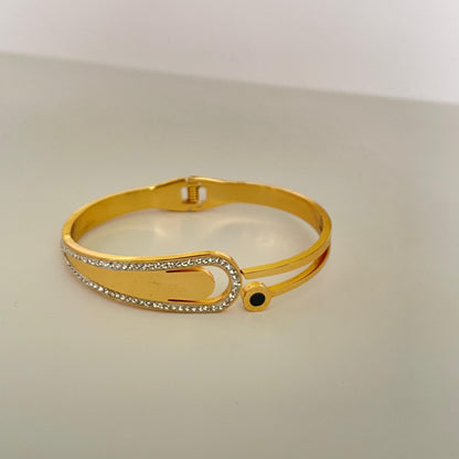 Stylish Zircon Bracelet - 22K Gold Plated