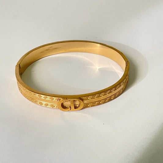 Classy CD Bracelet -22K Gold Plated