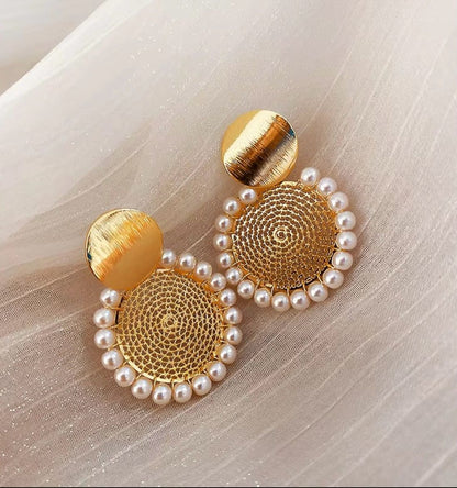 Mandala Pearl Earring