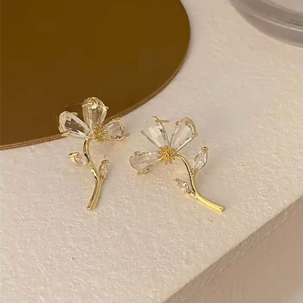 Beautiful Golden Rose Earring