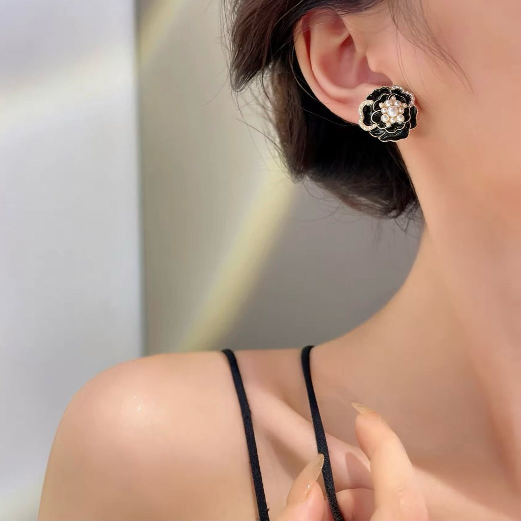 Rose Black Flower Korean Earing