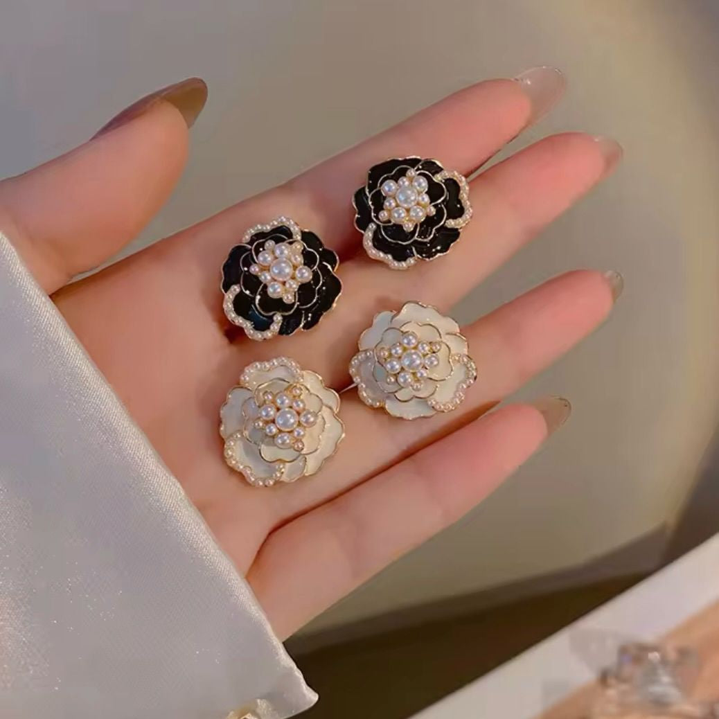 White Floral Korean Earring