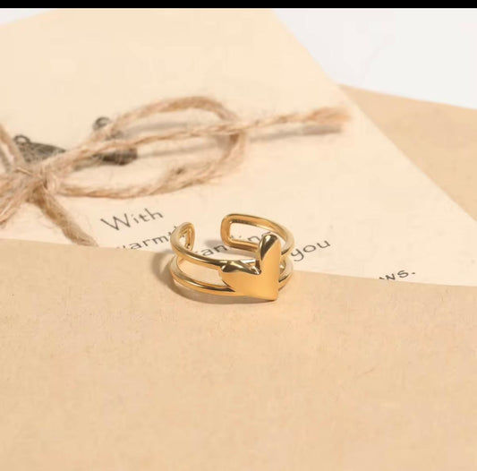 Minimal Heart Ring - 22K Gold Plated