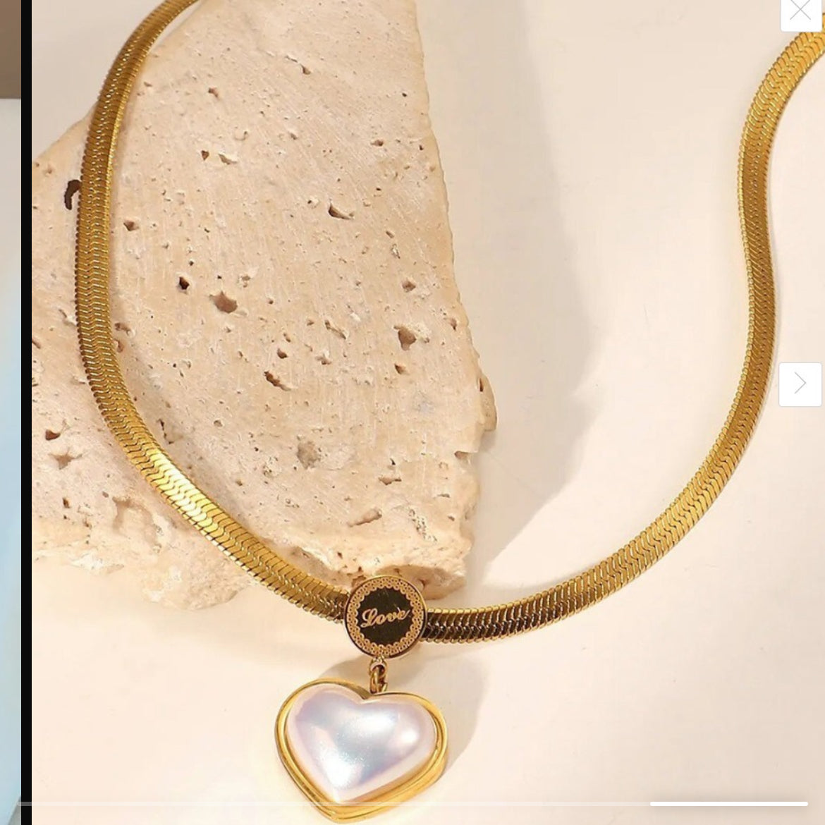 Gold-Plated Flat Snake Chain Heart-Shaped Pearl Necklace